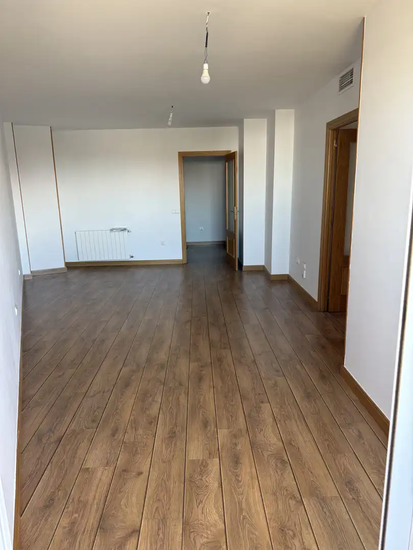 Flat for sale in Calle Emilio Cardenal Hernández, 132, Mejostilla Flat for sale in Cáceres with Air Conditioner, Heating and Parquet flooring