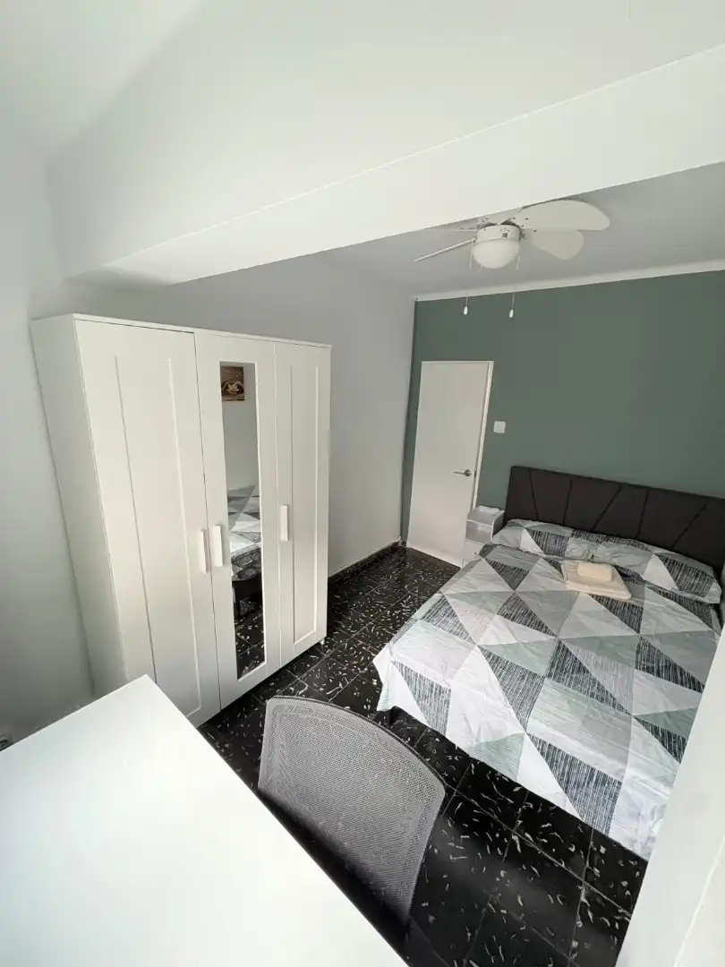 Flat for rent in Carrer de Sant Vicent Màrtir, 346, La Creu Coberta