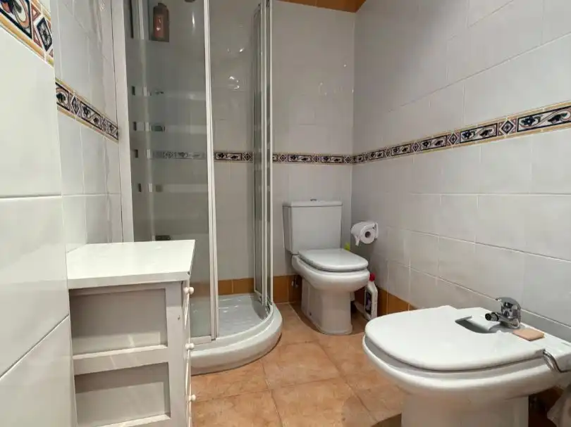 Apartamento de alquiler en Rúa Río Da Braxe, 2, Cedeira Baño de Apartamento de alquiler en Cedeira