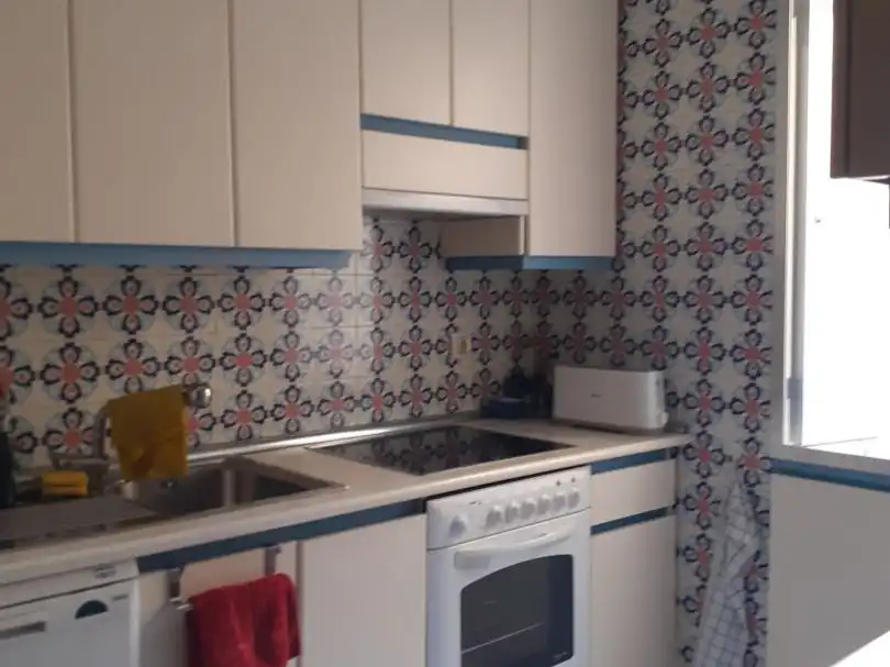 Room in Calle del Doctor Esquerdo, 43, Fuente del Berro Kitchen of Flat for share in Madrid with Heating, Parquet flooring and Furnished