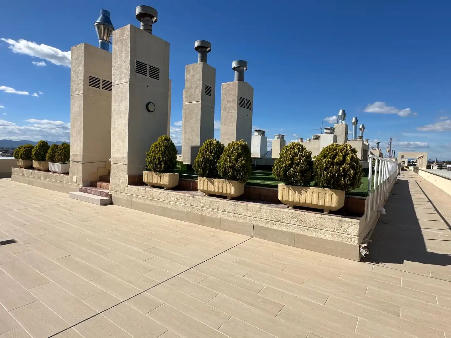Wohnung zum Verkauf in Carrer de Terol, 2, Mar i Camp - Platja dels Capellans Terrasse von Wohnung zum Verkauf in Salou mit Klimaanlage, Terrasse und Schwimmbad