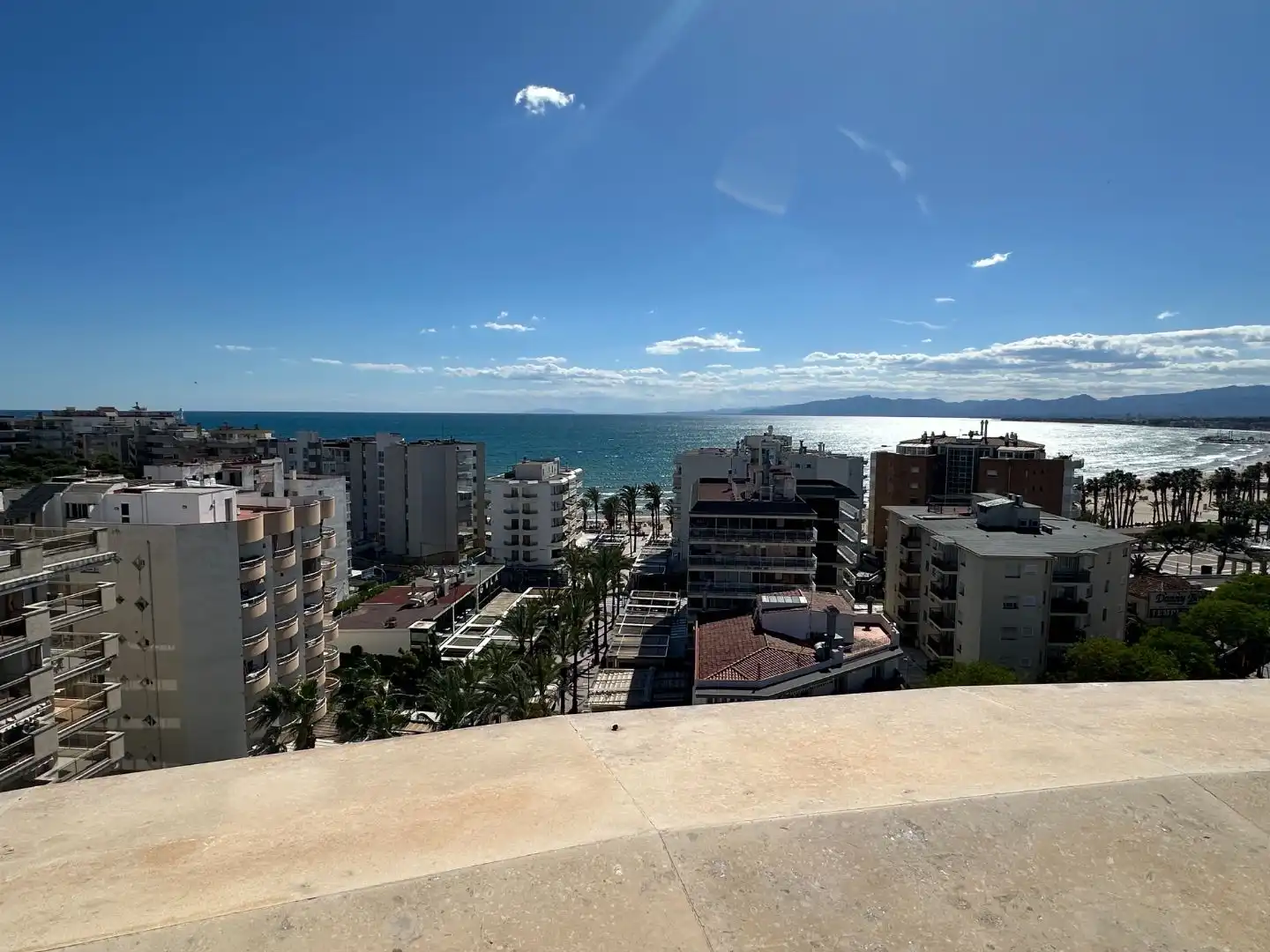 Wohnung zum Verkauf in Carrer de Terol, 2, Mar i Camp - Platja dels Capellans Außenansicht von Wohnung zum Verkauf in Salou mit Klimaanlage, Terrasse und Schwimmbad