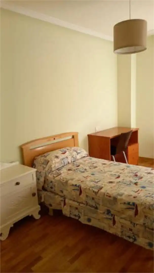 Flat for rent in San Mamés - La Palomera Bedroom of Flat for rent in León Capital with Heating and Furnished