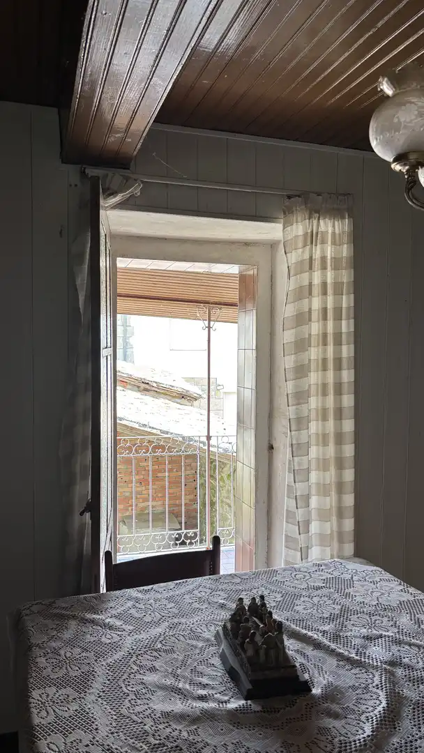 Casa adosada en venta en Rúa Cimadevila, 13, Esgos Terraza de Casa adosada en venta en Esgos con Terraza, Amueblado y Parking comunitario