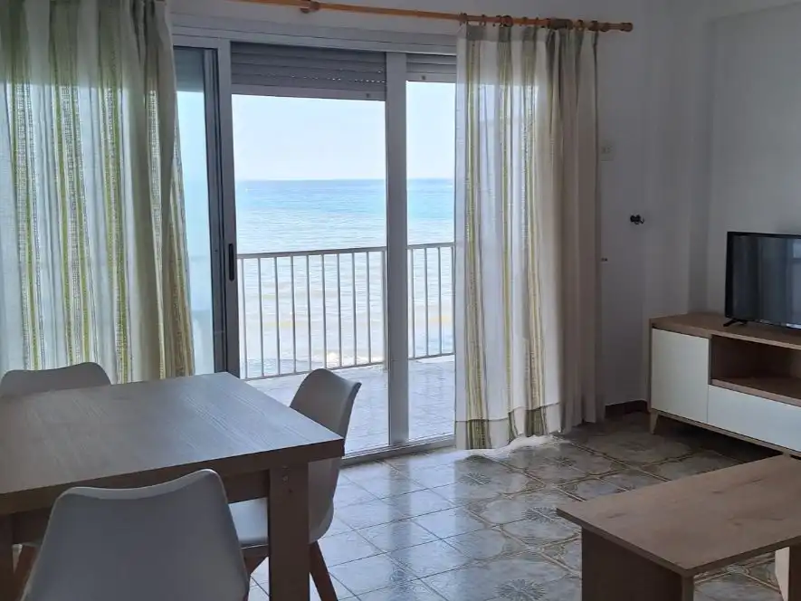 Piso de alquiler en Carrer Mare Nostrum, 8, El Perelló Habitación de Piso de alquiler en Sueca con Terraza, Amueblado y Parking comunitario