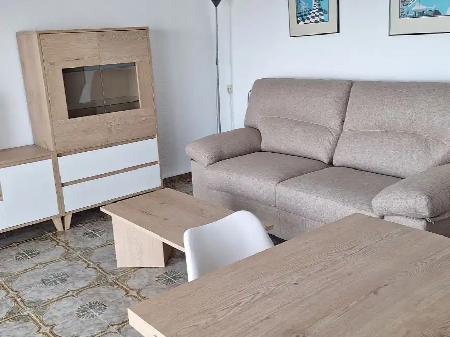 Piso de alquiler en Carrer Mare Nostrum, 8, El Perelló Sala de estar de Piso de alquiler en Sueca con Terraza, Amueblado y Parking comunitario
