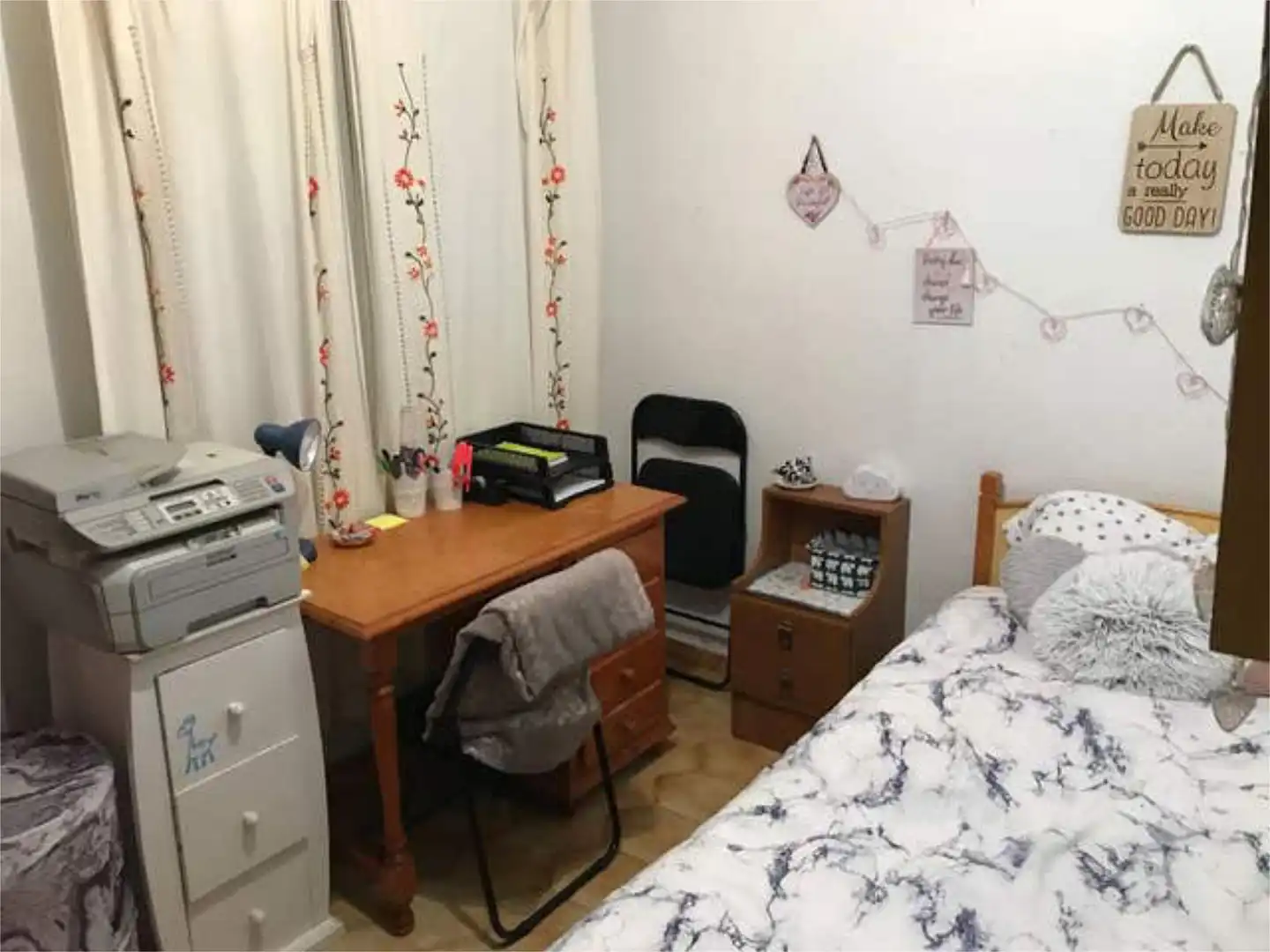 Flat for rent in Ciudad Jardín - Zoco Bedroom of Flat for rent in Córdoba with Terrace, Furnished and Pets allowed