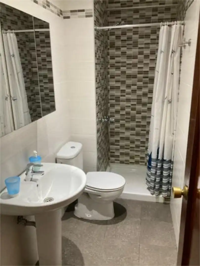 Flat for rent in Camelias - Pi y Margall