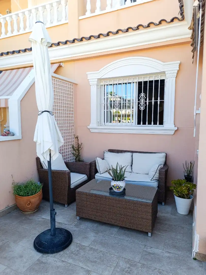 Maisonette zum Verkauf in Avenida de Finlandia, 5, Santa Pola Terrasse von Maisonette zum Verkauf in Santa Pola mit Klimaanlage, Terrasse und Balkon