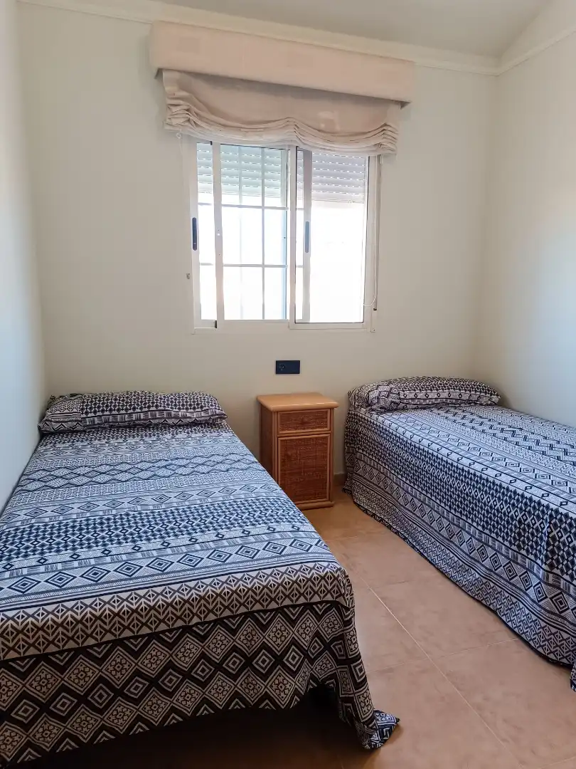 Maisonette zum Verkauf in Avenida de Finlandia, 5, Santa Pola Schlafzimmer von Maisonette zum Verkauf in Santa Pola mit Klimaanlage, Terrasse und Balkon