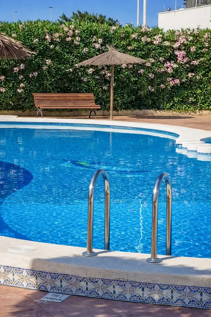 Maisonette zum Verkauf in Avenida de Finlandia, 5, Santa Pola Schwimmbecken von Maisonette zum Verkauf in Santa Pola mit Klimaanlage, Terrasse und Balkon