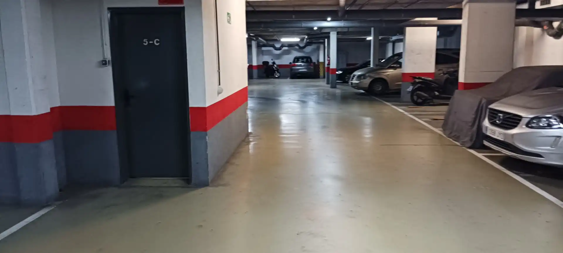 Garage for sale in Carrer Salvador Espriu, 5, Centre Parking of Garage for sale in Sant Just Desvern