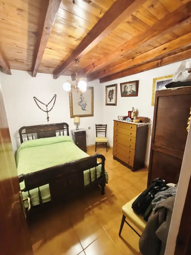 Casa adosada en venda a Calle Cayō Zapata, 9, Gema Dormitori de Casa adosada en venda en Gema amb Calefacció, Jardí privat i Forn