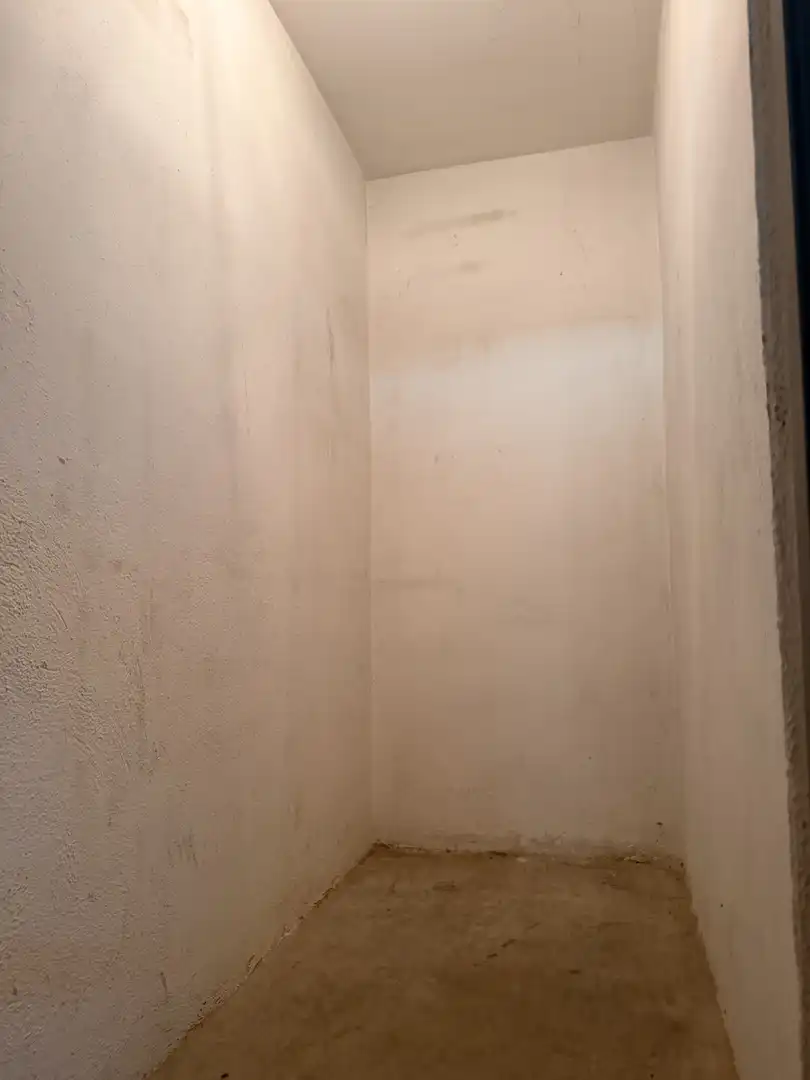 Exterior view of Storage room for rent in Valencia