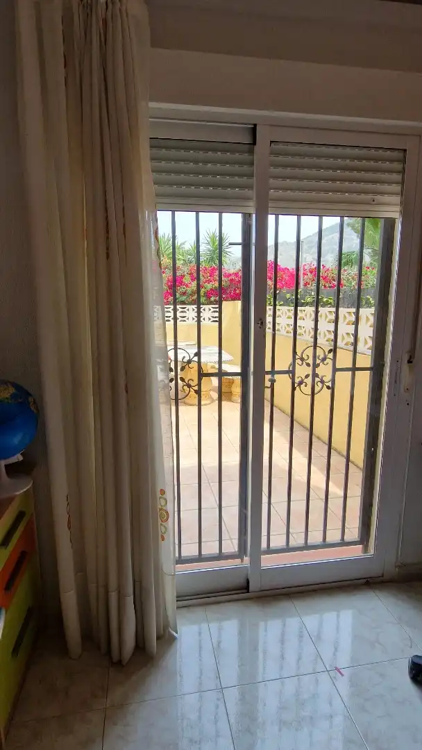 Casa adosada en venta en Carrer de Tritó, 11, L'Albir Terraza de Casa adosada en venta en L'Alfàs del Pi con Aire acondicionado, Terraza y Balcón