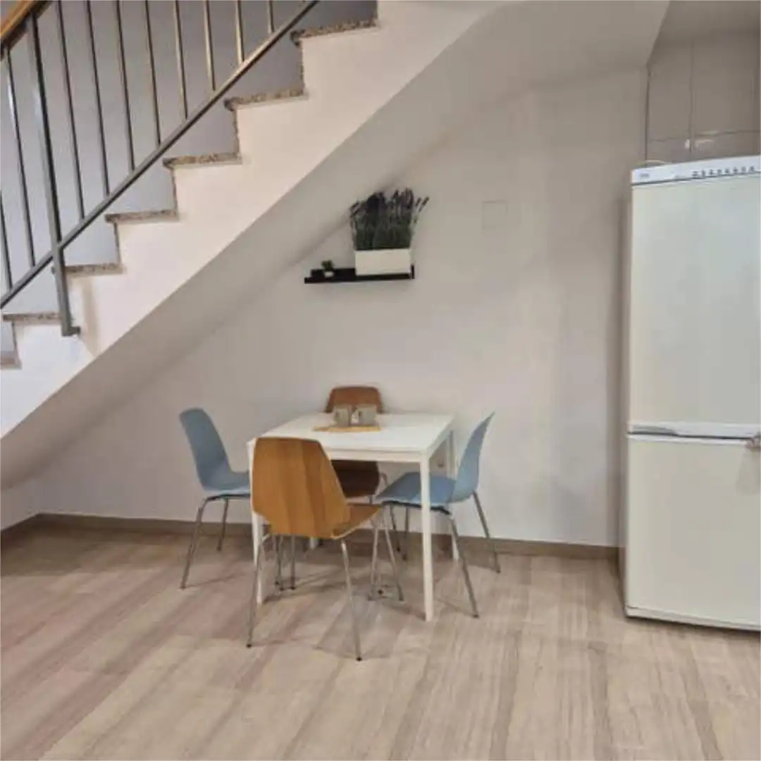 Piso de alquiler en Ayuntamiento Comedor de Piso de alquiler en Alhendín con Trastero y Amueblado