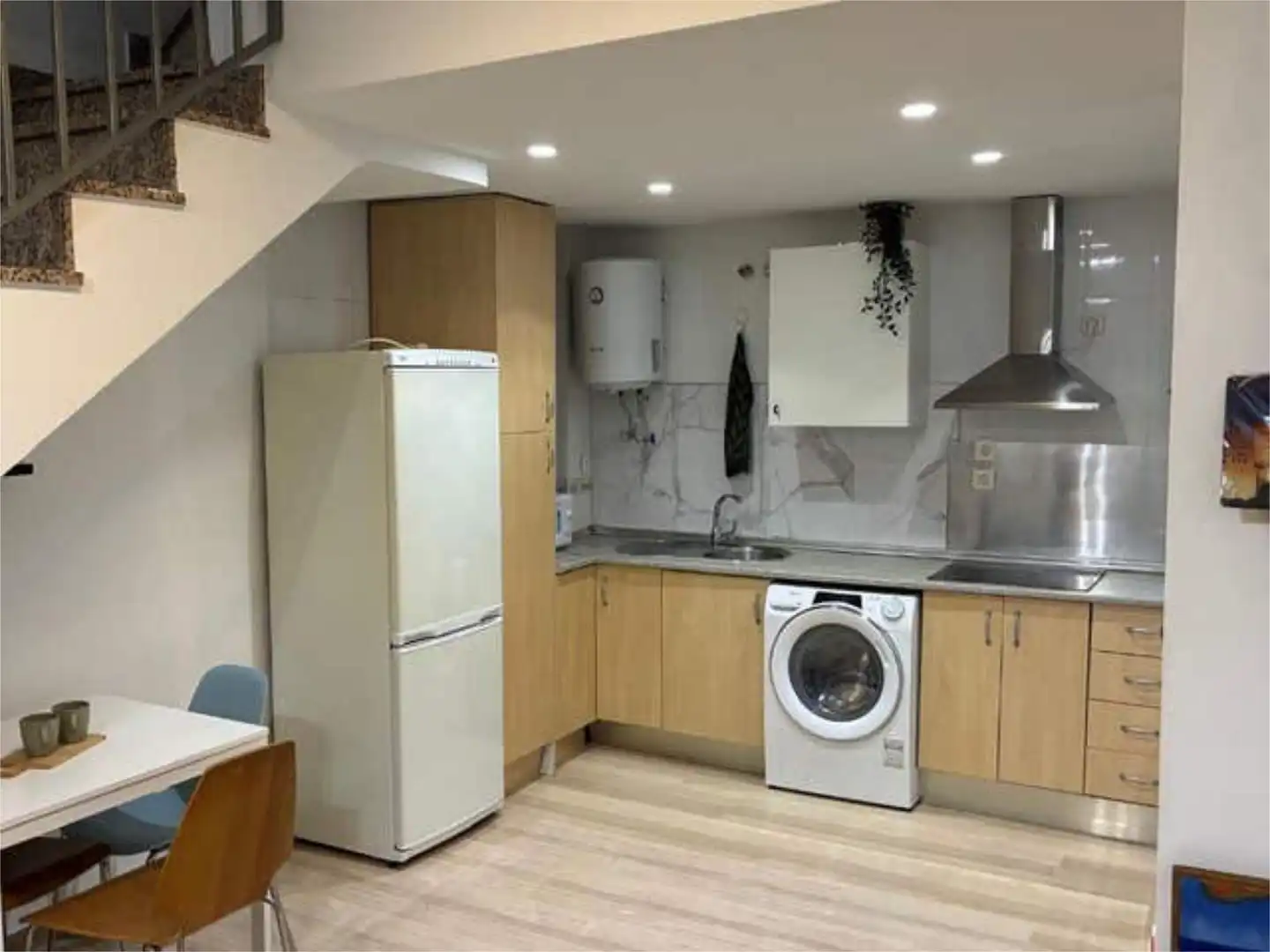 Piso de alquiler en Ayuntamiento Cocina de Piso de alquiler en Alhendín con Trastero y Amueblado