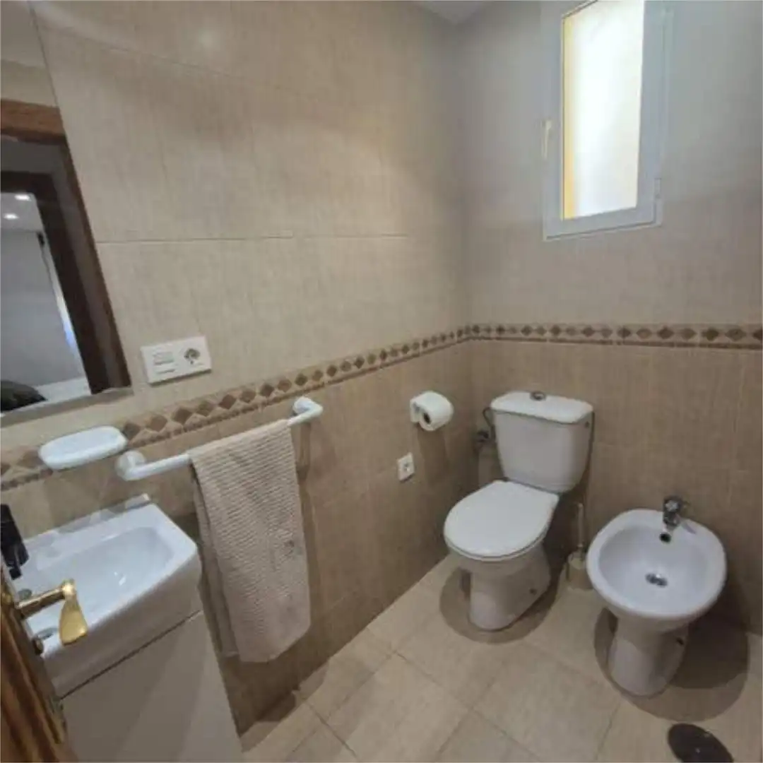 Piso de alquiler en Ayuntamiento Baño de Piso de alquiler en Alhendín con Trastero y Amueblado