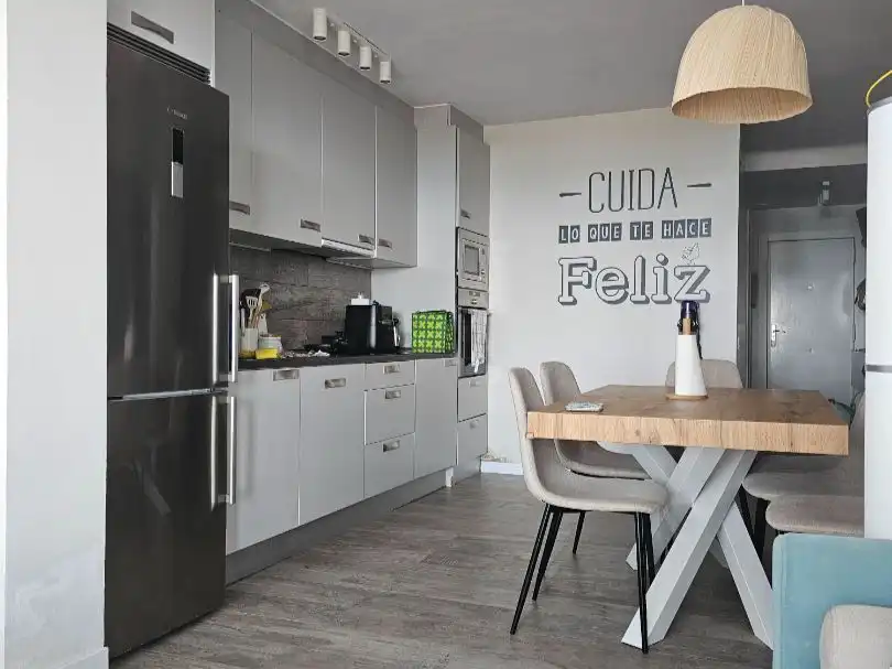 Piso en venta en Carrer del Blat, 21, Platja de Mont-roig Cocina de Piso en venta en Mont-roig del Camp con Aire acondicionado, Terraza y Piscina