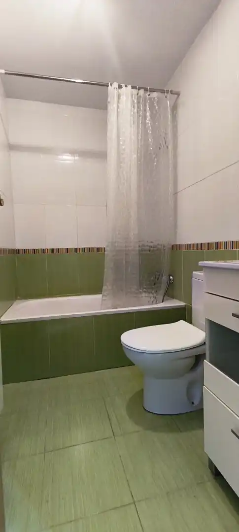 Einfamilien-Reihenhaus zum Verkauf in Barrio las Fuentes, 6, Piélagos Badezimmer von Einfamilien-Reihenhaus zum Verkauf in Piélagos