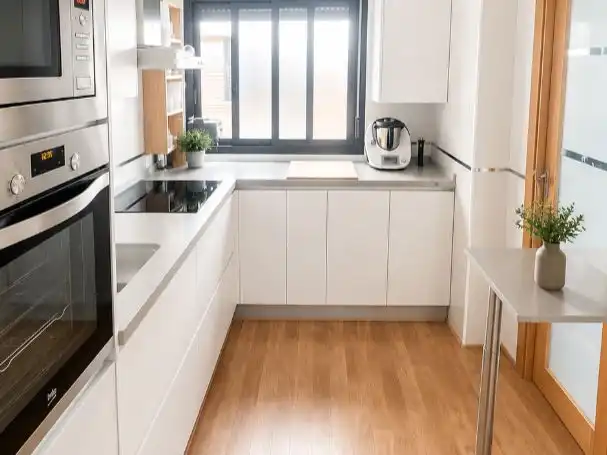 Wohnung zum Verkauf in Avenida Juan Carlos I, 113, Roquetas de Mar ciudad Küche von Wohnung zum Verkauf in Roquetas de Mar mit Klimaanlage und Terrasse