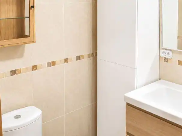 Wohnung zum Verkauf in Avenida Juan Carlos I, 113, Roquetas de Mar ciudad Badezimmer von Wohnung zum Verkauf in Roquetas de Mar mit Klimaanlage und Terrasse