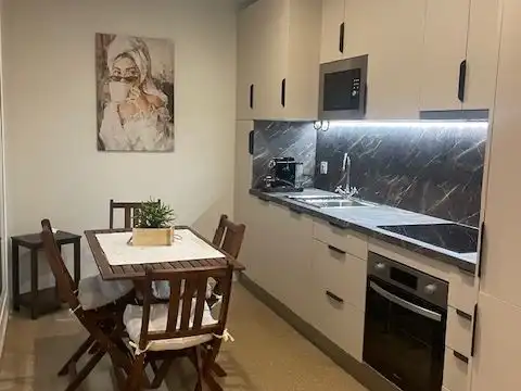 Apartamento de alquiler en Fray Leopoldo de Alpandeire, 6, V Centenario - Piletas - Capuchinos Cocina de Apartamento de alquiler en Sanlúcar de Barrameda con Aire acondicionado, Calefacción y Terraza