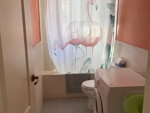 Apartamento de alquiler en Fray Leopoldo de Alpandeire, 6, V Centenario - Piletas - Capuchinos Baño de Apartamento de alquiler en Sanlúcar de Barrameda con Aire acondicionado, Calefacción y Terraza