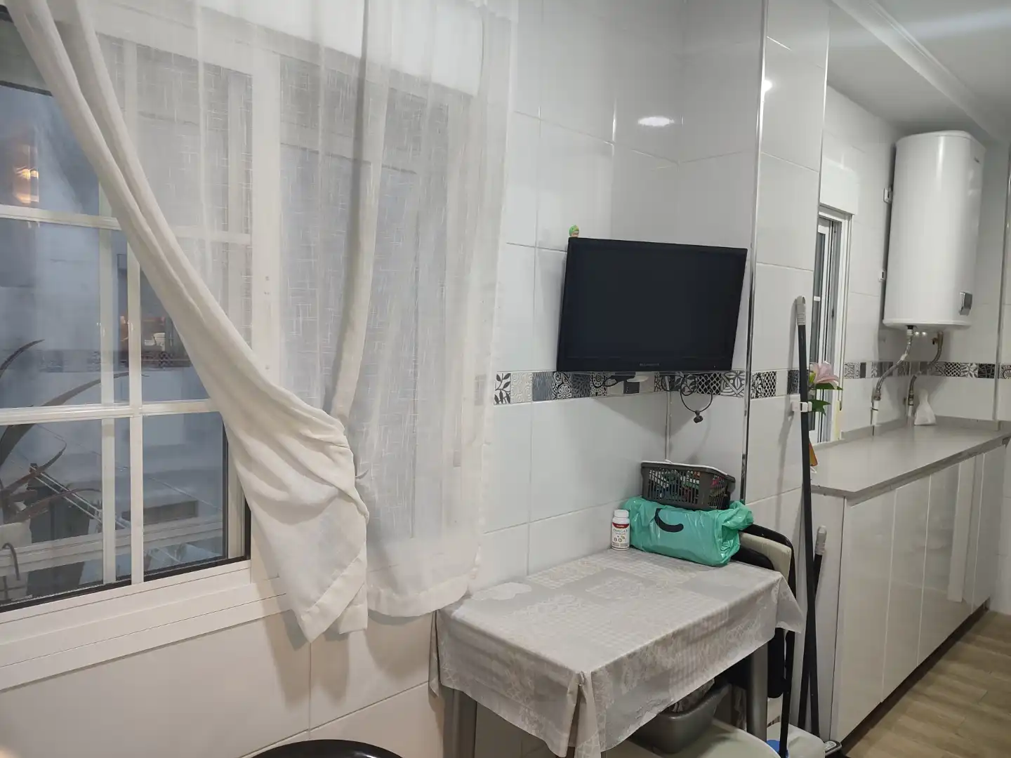 Wohnung zur Miete in Calle Carlos Marx, 30, Sevilla Capital Schlafzimmer von Wohnung zur Miete in Sevilla Capital mit Klimaanlage