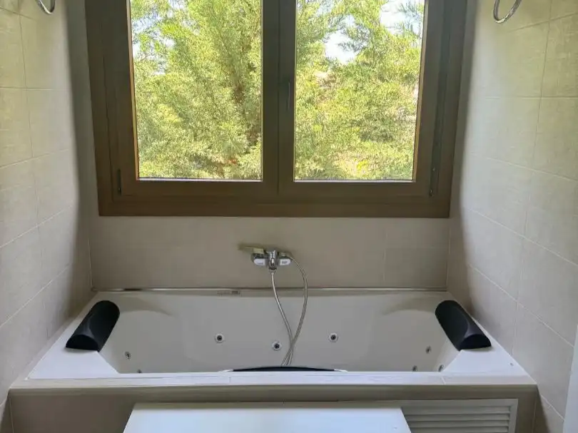 Casa o chalet en venta en Calle Antonio Machado, 26, Valdetorres de Jarama Baño de Casa o chalet en venta en Valdetorres de Jarama con Aire acondicionado, Terraza y Piscina