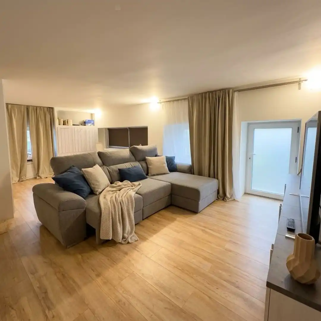 Erdgeschoss zum Verkauf in Calle Padre Maceda, 9, Pamplona / Iruña Wohnzimmer von Erdgeschoss zum Verkauf in Pamplona / Iruña mit Klimaanlage