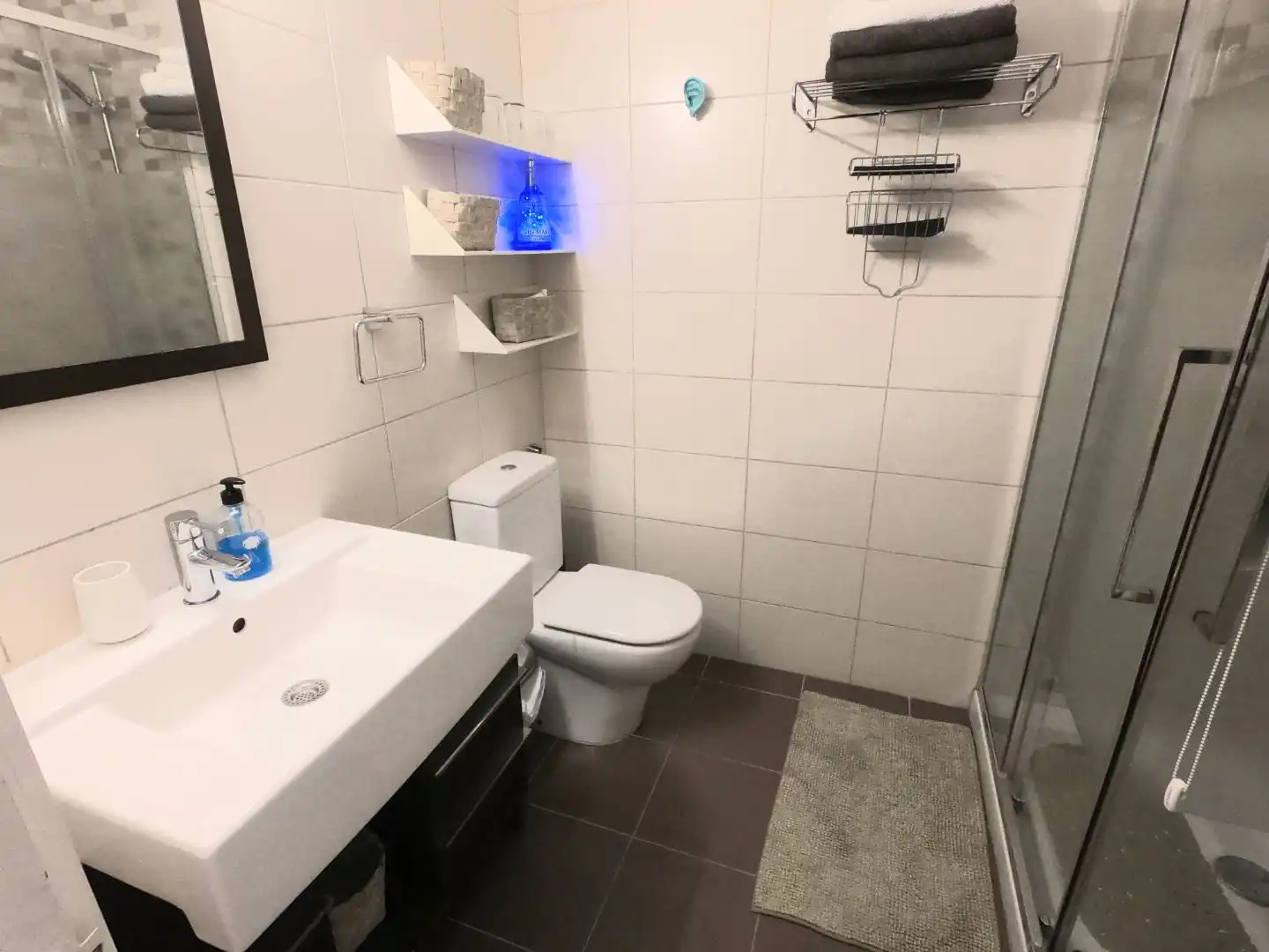 Bany de Pis en venda en Adeje amb Terrassa, Piscina i Balcó