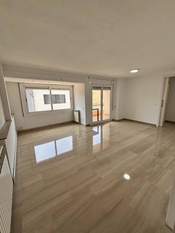Piso en Alquiler en Carrer de Nicolau Talló, 153 en Ca n'Aurell
