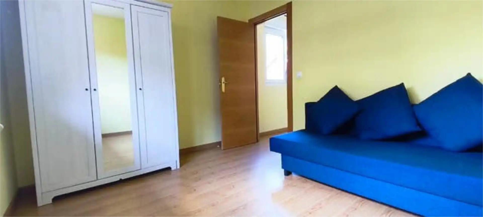 Einfamilien-Reihenhaus zum Verkauf in Alfoz de Bricia Schlafzimmer von Einfamilien-Reihenhaus zum Verkauf in Alfoz de Bricia
