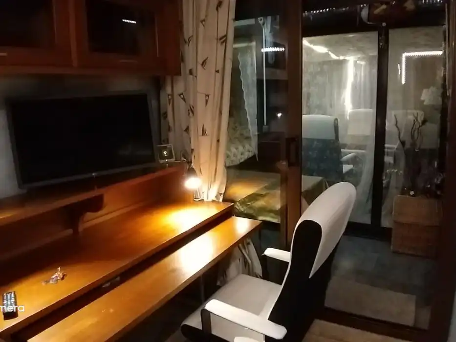 Study for rent in Calle del Campo de Gomara, 4, Parque Alameda - Paula López Living room of Study for rent in Valladolid with Air Conditioner, Heating and Parquet flooring