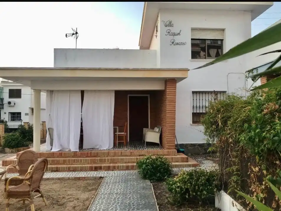 Casa o chalet de alquiler en Calle Cisne, 32, Punta Umbría Vista exterior de Casa o chalet de alquiler en Punta Umbría con Terraza