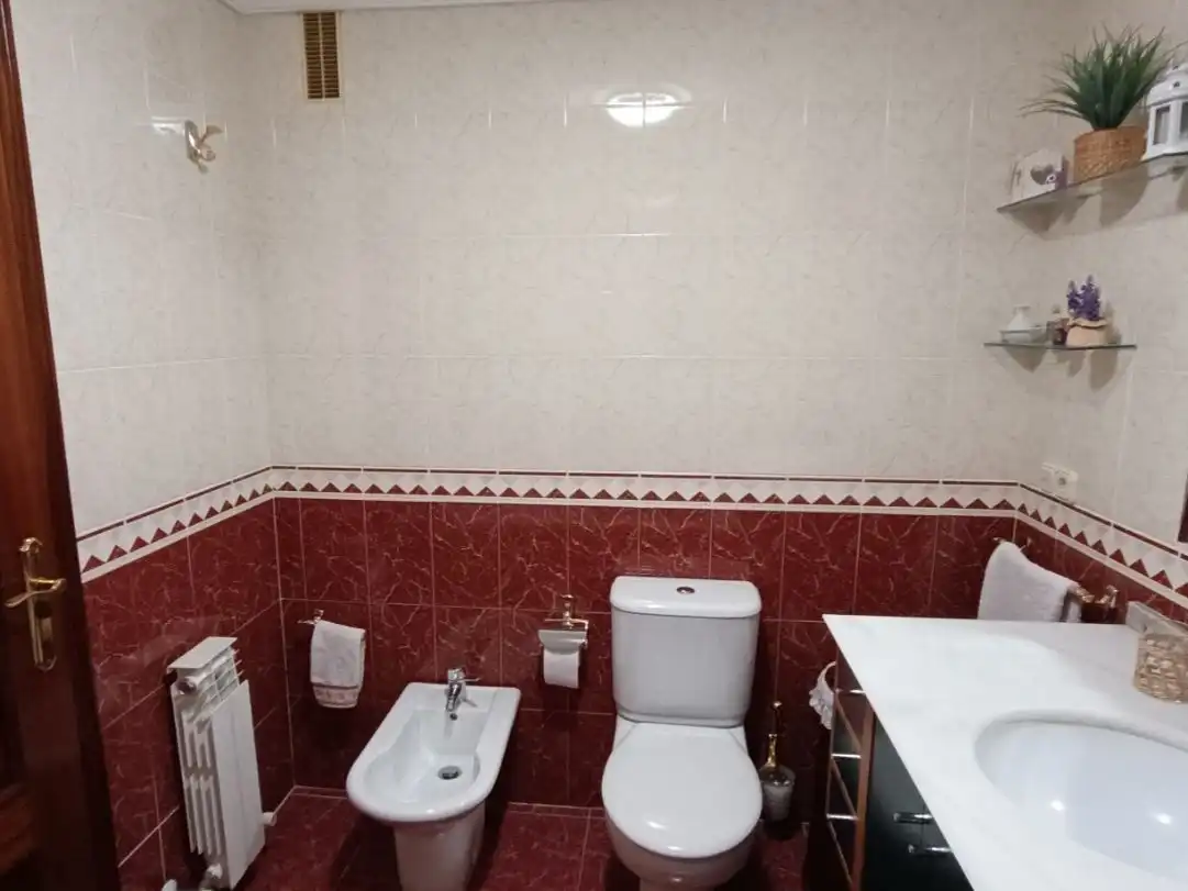 Baño de Piso en venta en Valladolid Capital con Piscina
