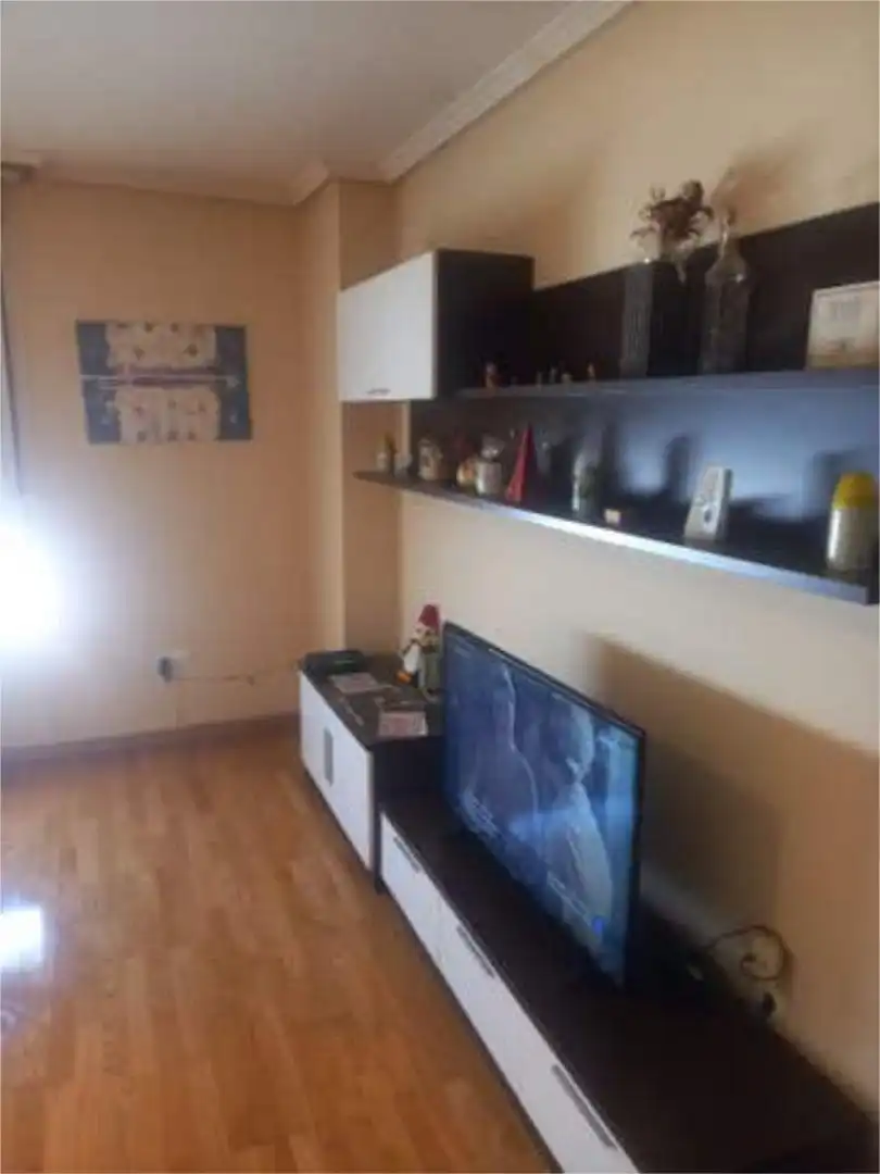 Wohnung zur Miete in Cuatro Vientos Wohnzimmer von Wohnung zur Miete in Ponferrada mit Heizung und Möbliert