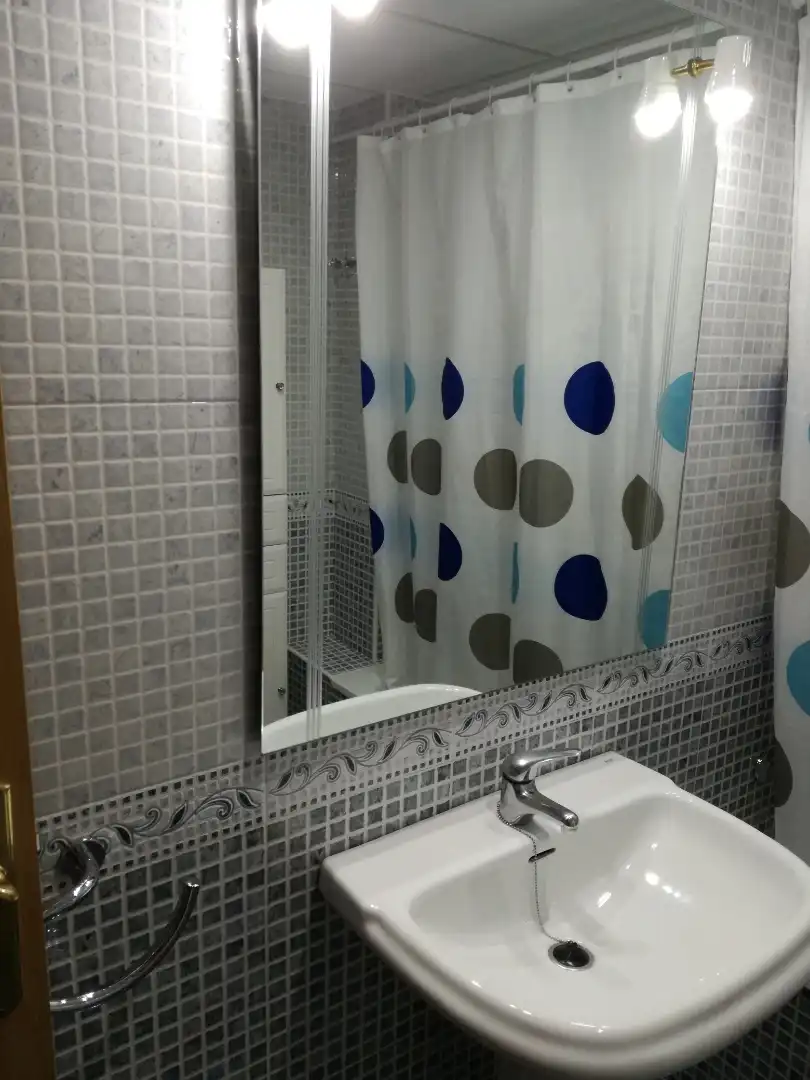 Piso de alquiler en Calle San Pedro, 25, Centro Baño de Piso de alquiler en Lucena con Aire acondicionado, Calefacción y Trastero