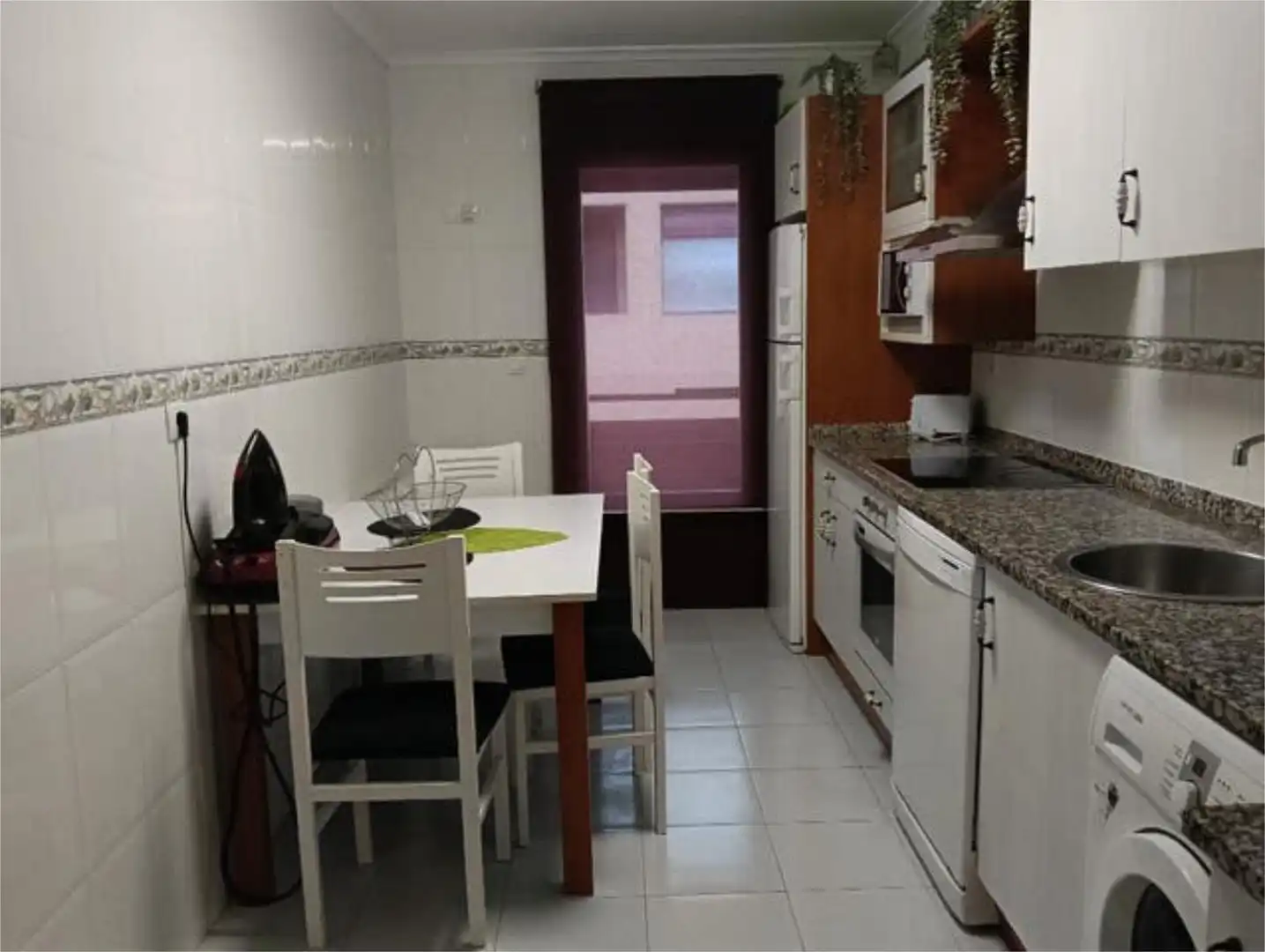 Piso de alquiler en Medina de Pomar Cocina de Piso de alquiler en Medina de Pomar con Calefacción, Terraza y Amueblado