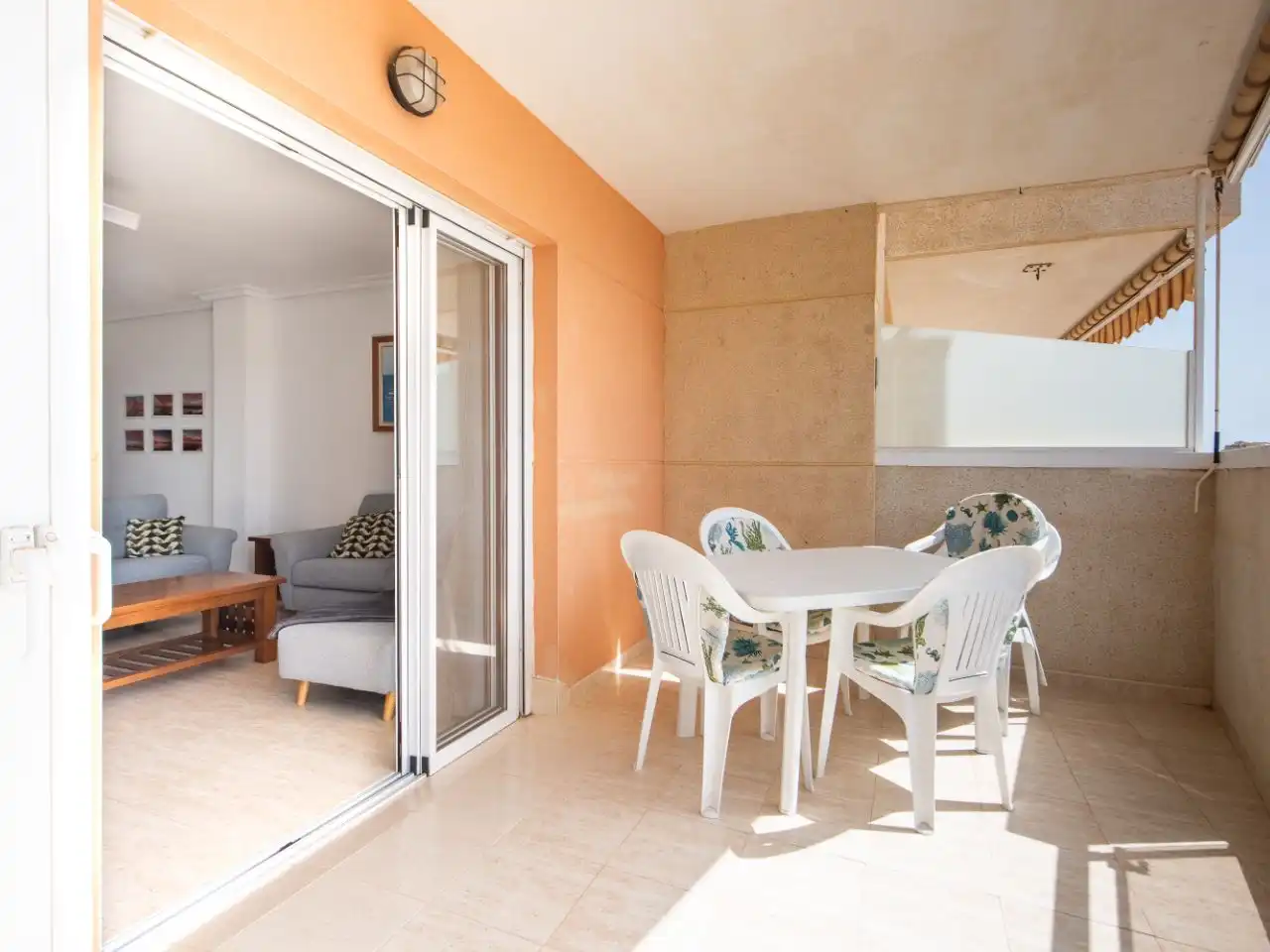 Piso en venta en Gran Vía de la Manga, 14, Tomás Maestre Terraza de Piso en venta en La Manga del Mar Menor con Aire acondicionado, Terraza y Piscina