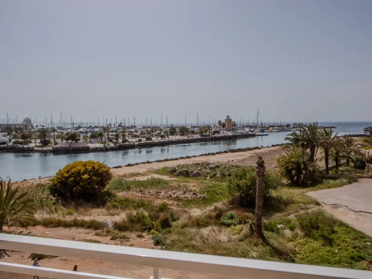 Piso en venta en Gran Vía de la Manga, 14, Tomás Maestre Piso en venta en La Manga del Mar Menor con Aire acondicionado, Terraza y Piscina