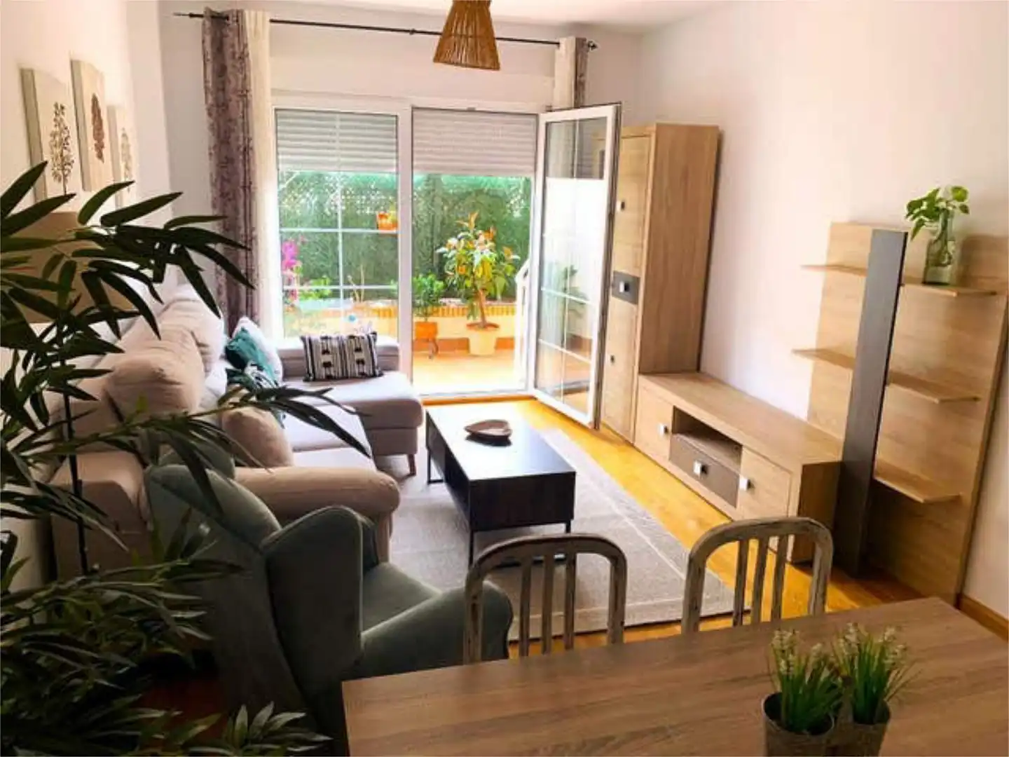 Piso en venta en Sur Sala de estar de Piso en venta en Mérida con Calefacción, Jardín privado y Terraza