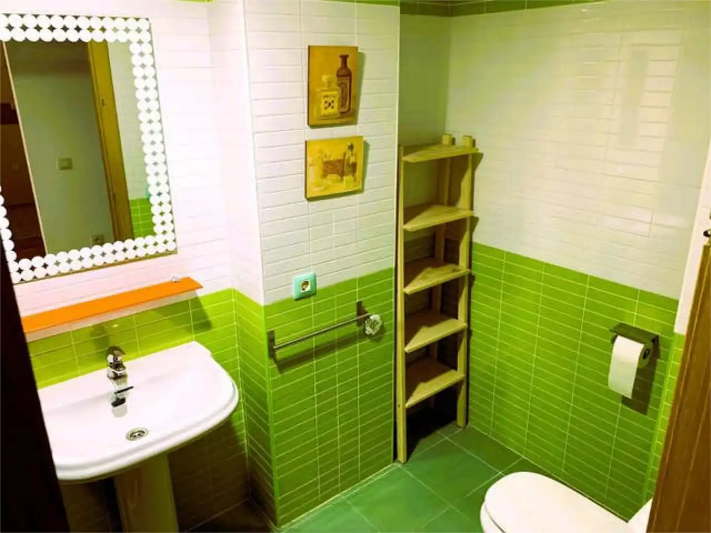 Piso en venta en Sur Baño de Piso en venta en Mérida con Calefacción, Jardín privado y Terraza