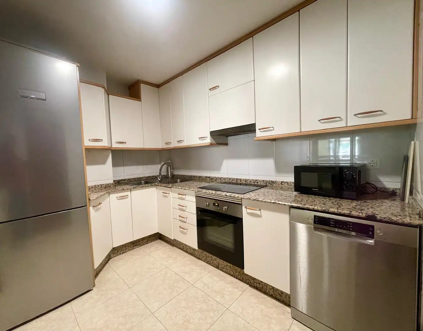 Cocina de Piso de alquiler en Vigo 