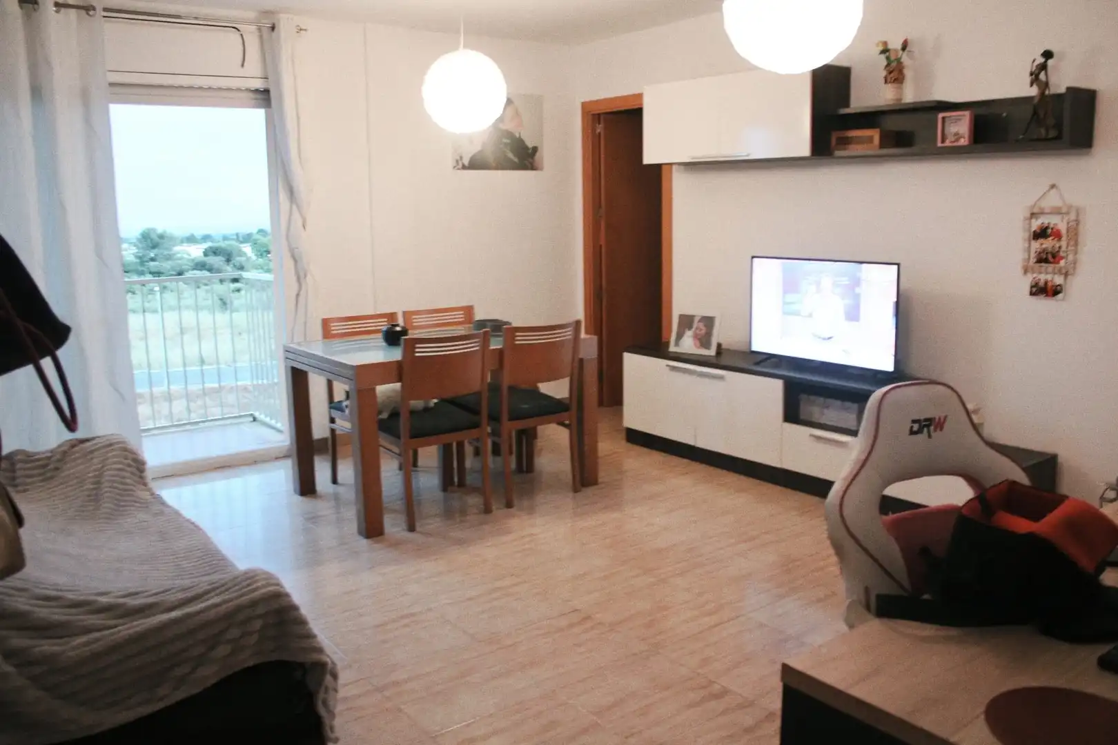 Sala de estar de Piso en venta en Montbrió del Camp con Aire acondicionado, Trastero y Parking comunitario