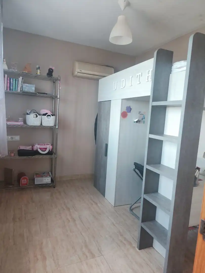 Habitación de Piso en venta en Montbrió del Camp con Aire acondicionado, Trastero y Parking comunitario