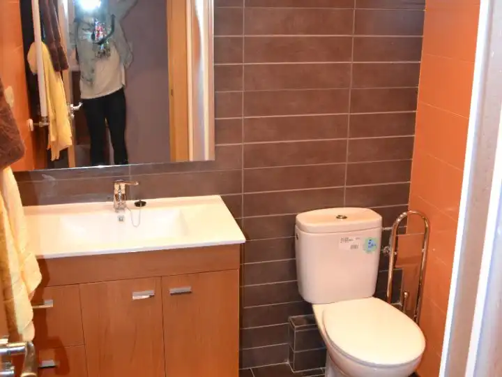 Baño de Piso de alquiler en Bilbao  con Calefacción, Jardín privado y Amueblado