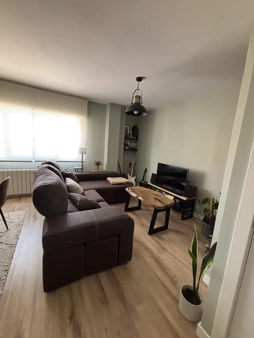 Piso en venta en Calle la Frontera, 22, Santa María de Cayón Sala de estar de Piso en venta en Santa María de Cayón con Calefacción y Terraza