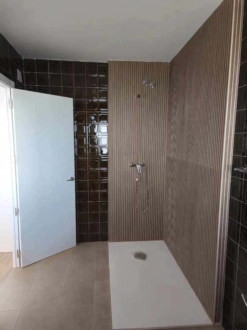Flat for sale in Avenida de la Constitución, 58, Cabeza la Vaca Bathroom of Flat for sale in Cabeza la Vaca with Heating, Terrace and Balcony